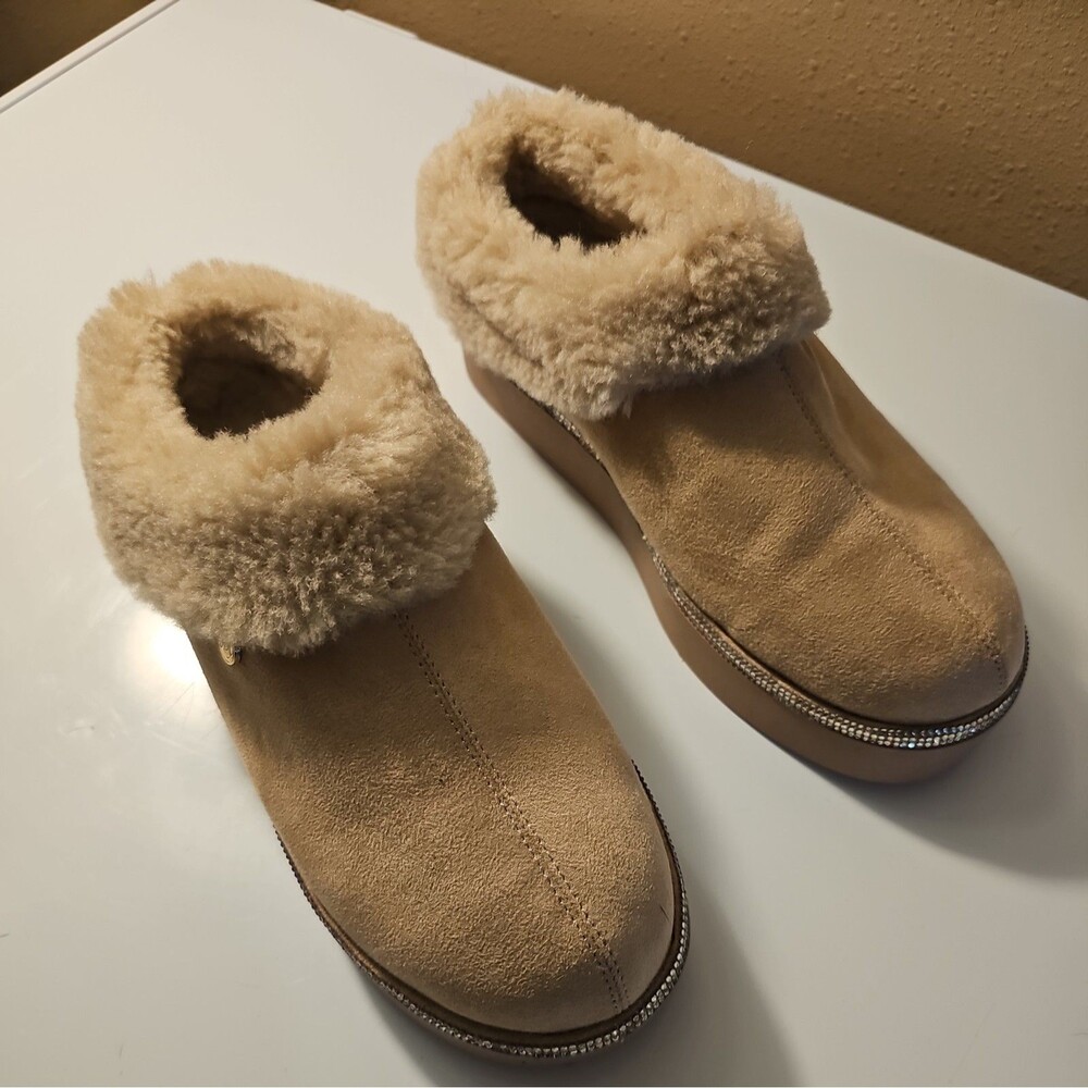 Women's Joy Glamorous Cozy Slippers Oatmeal comfortable